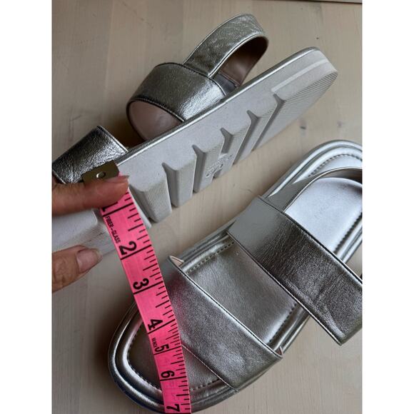 STUART WEITZMAN  Silver Elodie Leather Sandal size 8.5 - Picture 6 of 9